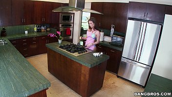 POV Anya Olsen Makes you Breakfast and Sucks your Dick